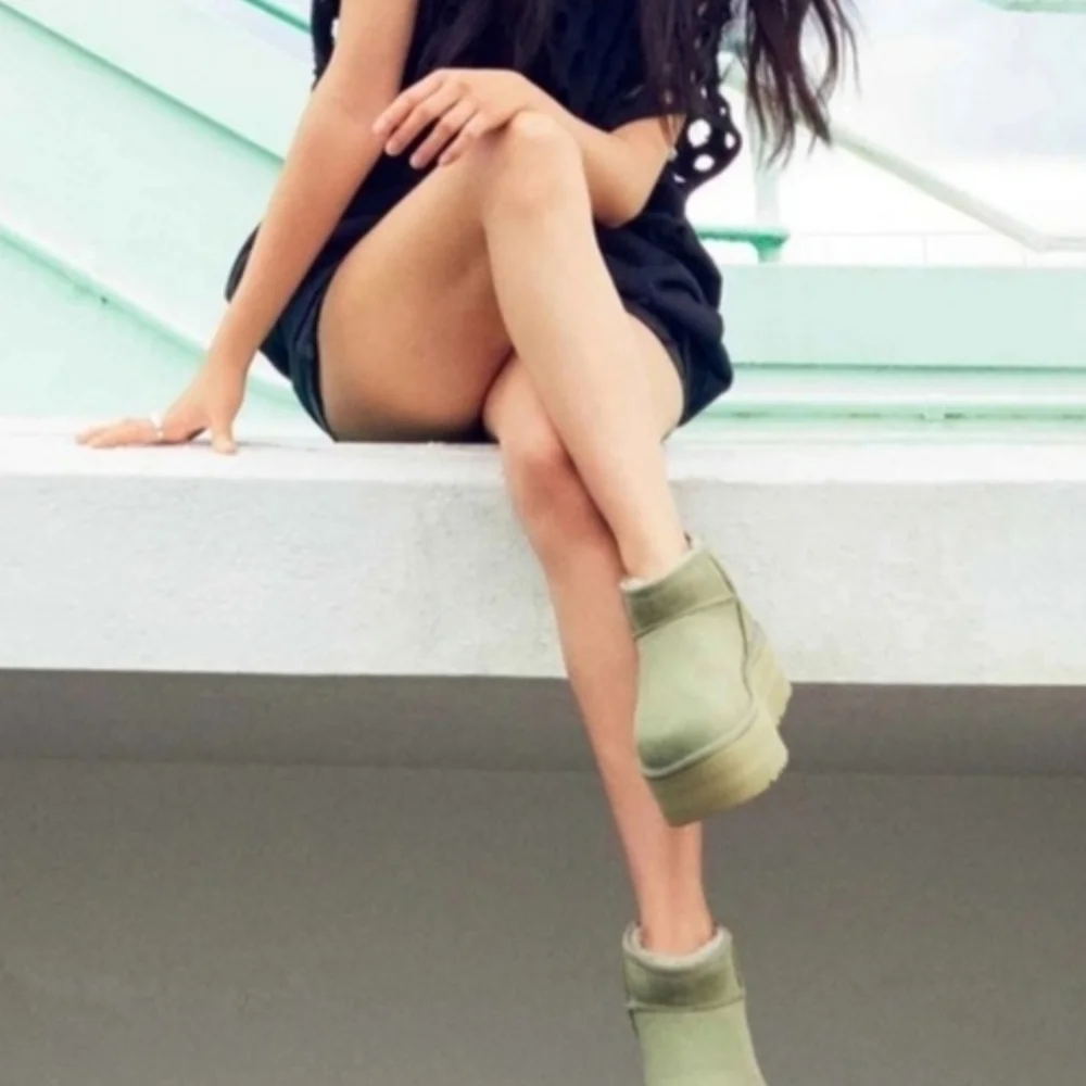 UGGClassic Ultra Mini Platform 